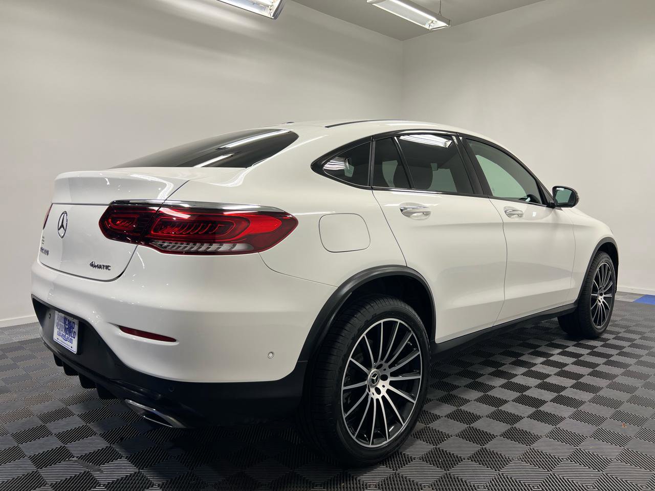Used 2021 Mercedes-Benz GLC 300 4MATIC Coupe image 12