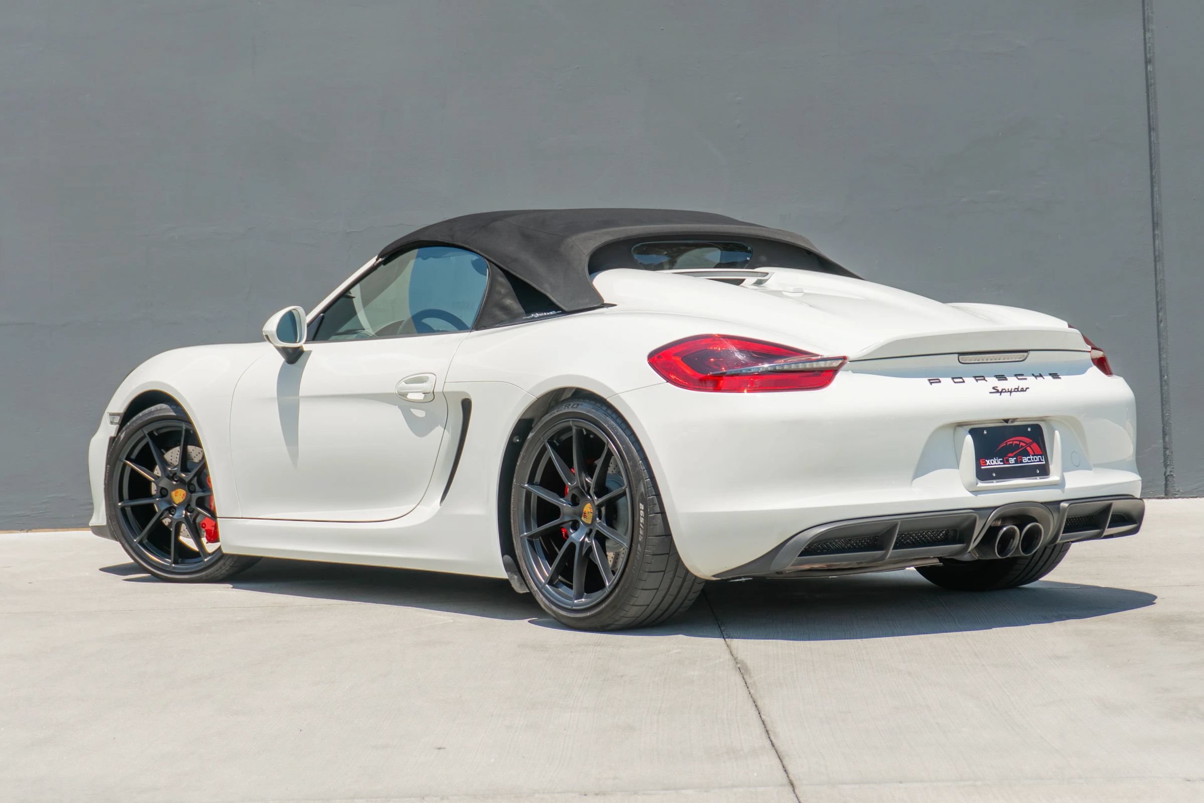 Used 2016 Porsche Boxster Spyder RWD image 11