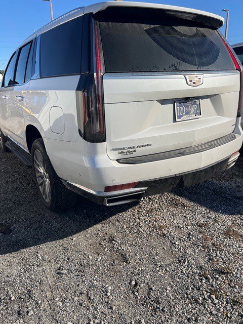 Certified 2024 Cadillac Escalade Premium Luxury image 8