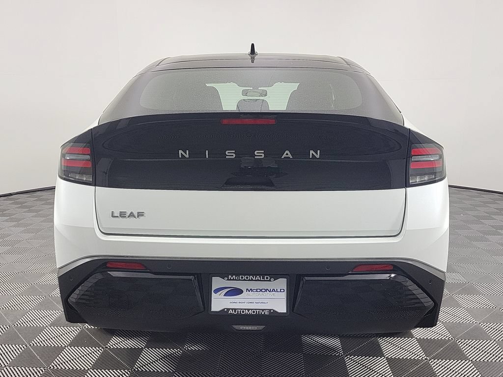 New 2026 Nissan Leaf SV+ w/ Floor Mat Package (SV+) FWD image 4
