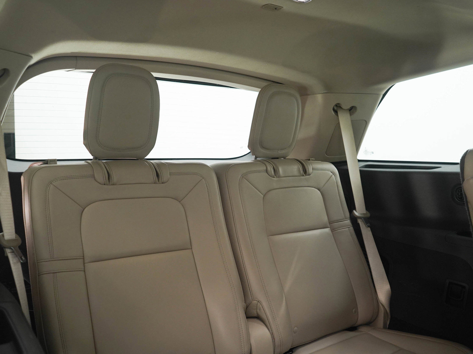 Used 2021 Lincoln Aviator Reserve w/ Equipment Group 202A image 14