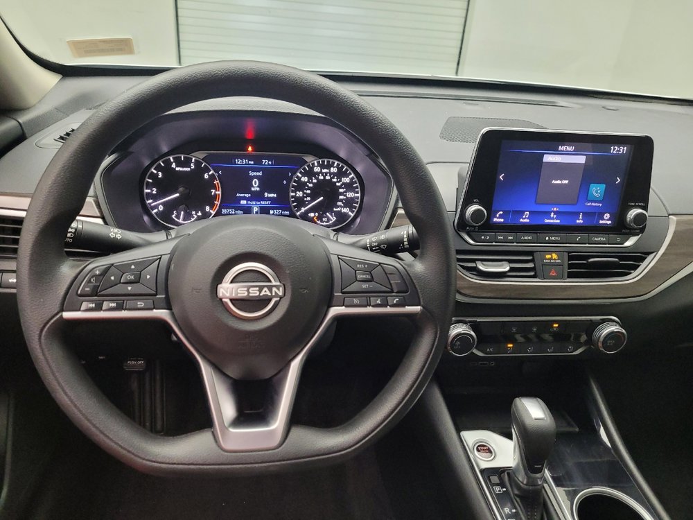 Used 2024 Nissan Altima 2.5 SV image 22