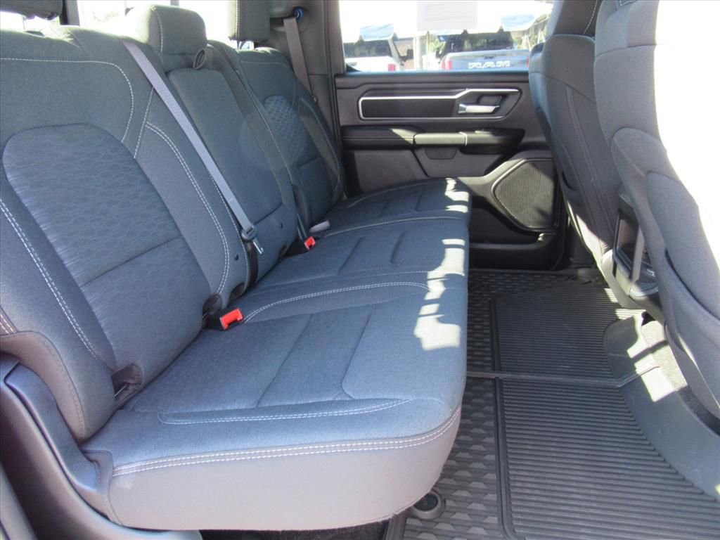 Used 2025 RAM 1500 Big Horn image 32