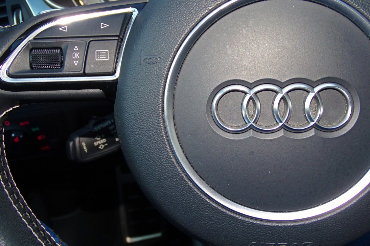 Used 2018 Audi S6 Premium Plus image 34