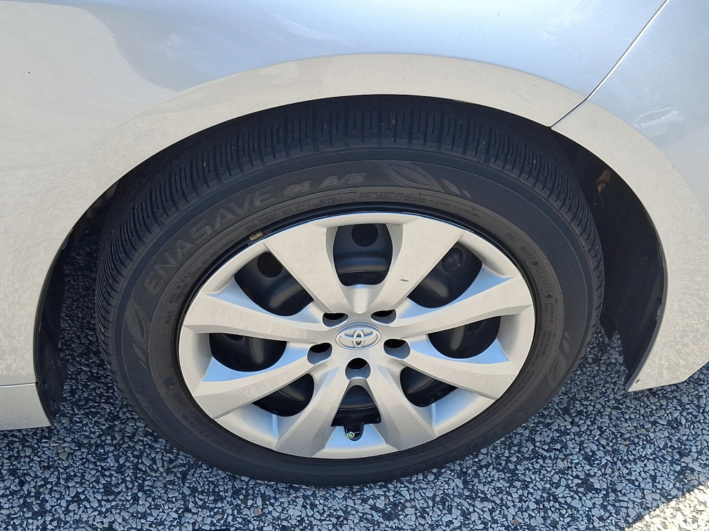 Used 2024 Toyota Corolla LE FWD image 9