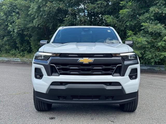 New 2026 Chevrolet Colorado LT w/ LT Convenience Package AWD/4WD image 2