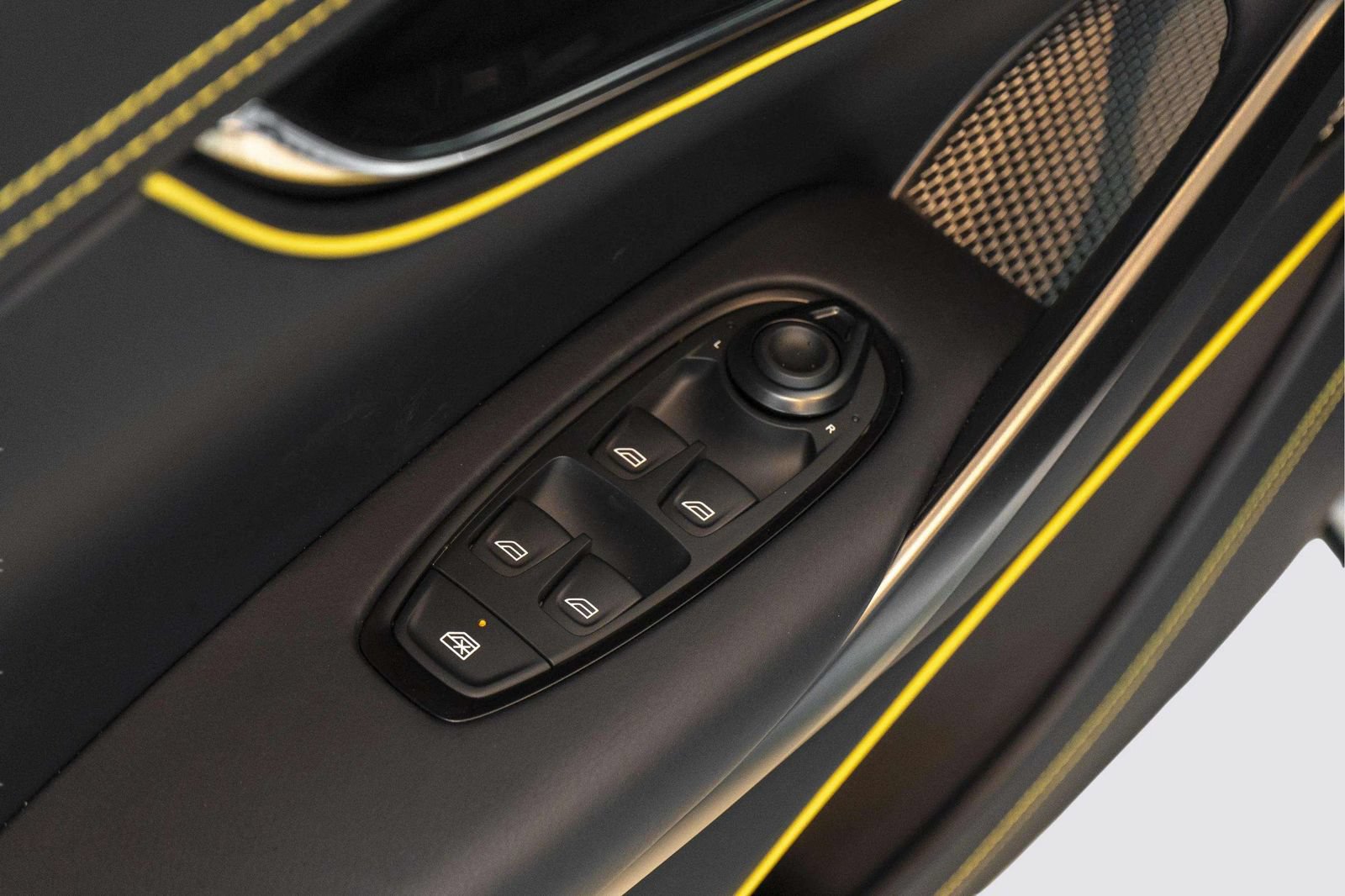 New 2026 Aston Martin DBX S AWD/4WD image 27