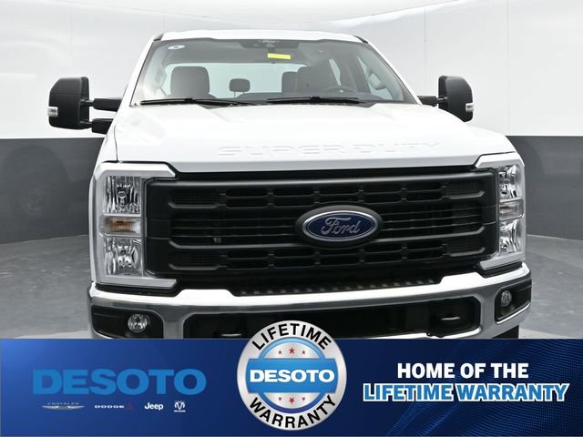 New 2025 Ford F250 XL w/ XL Chrome Package image 3