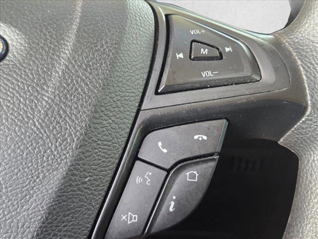 Used 2020 Ford Edge SE image 13