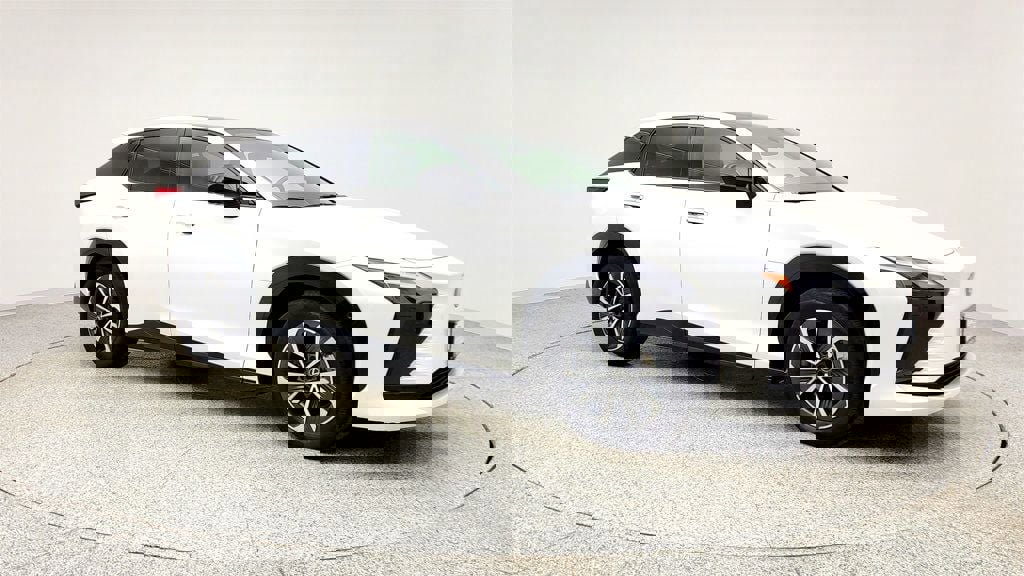 Used 2024 Lexus RZ 450e Premium w/ Technology Package image 3