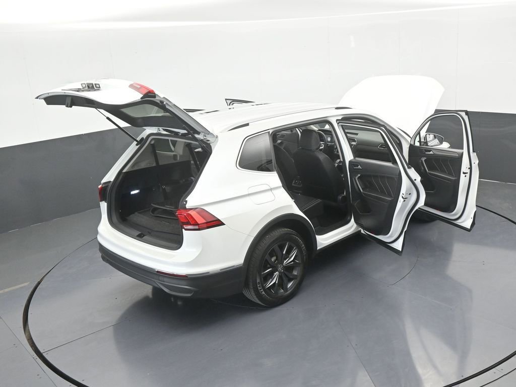 Used 2023 Volkswagen Tiguan SE image 68
