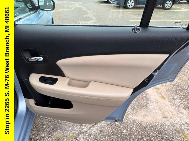 Used 2013 Chrysler 200 Touring FWD image 34