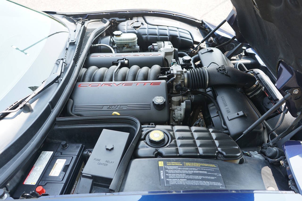 Used 2000 Chevrolet Corvette Convertible RWD image 23