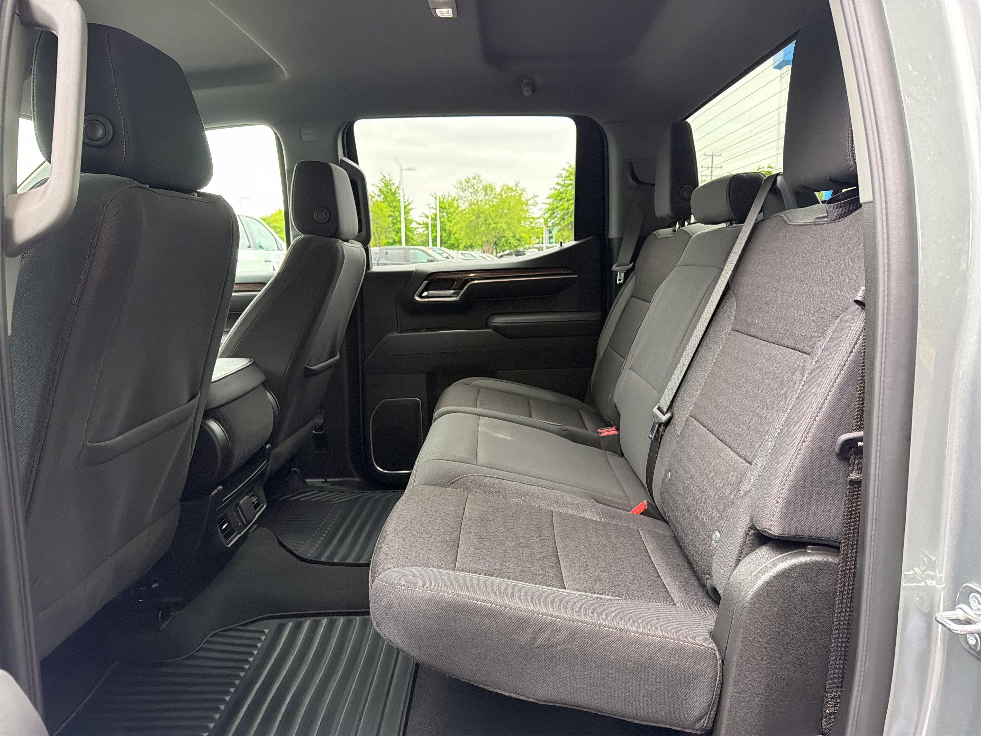 Used 2026 Chevrolet Silverado 1500 LT AWD/4WD image 30