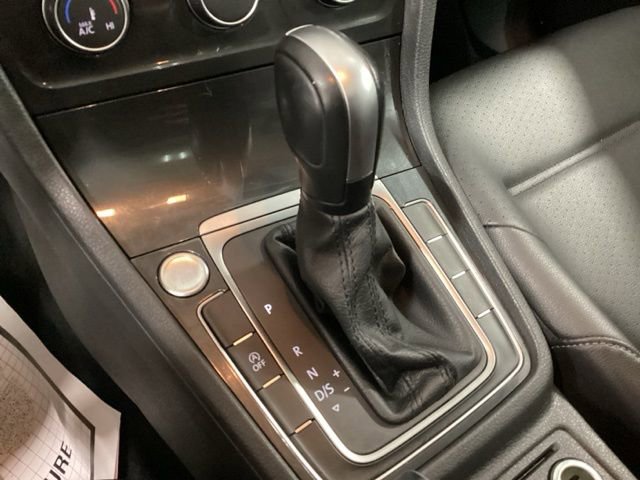 Used 2020 Volkswagen Golf 4-Door image 14