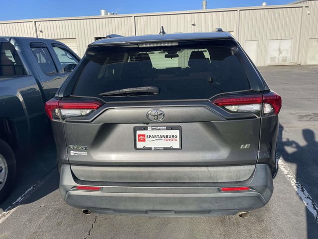 Used 2019 Toyota RAV4 LE image 9