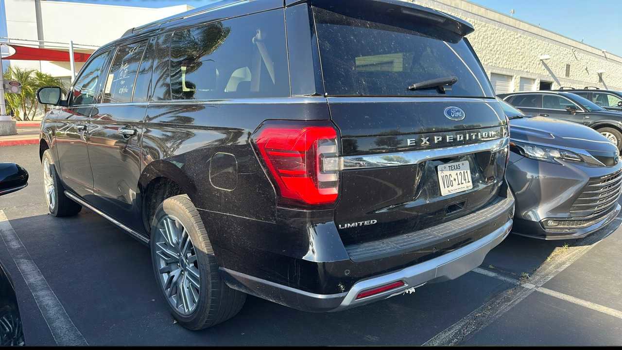 Used 2024 Ford Expedition Max Limited image 4