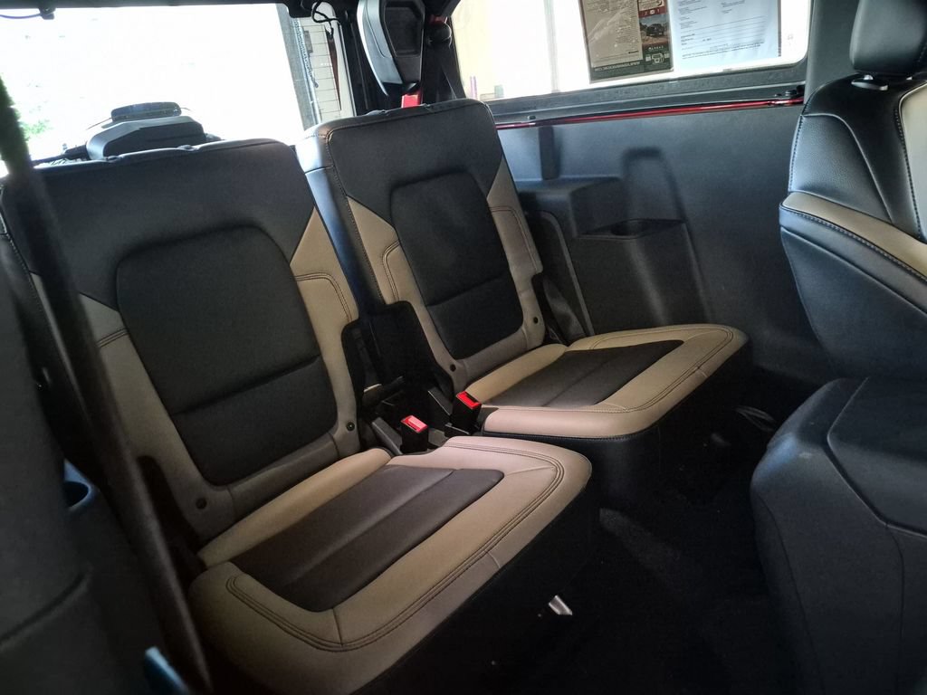 Used 2023 Ford Bronco Wildtrak AWD/4WD image 15