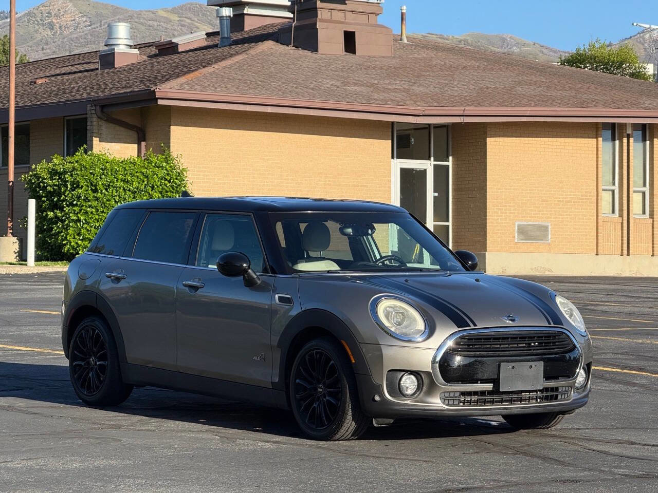 Used 2017 MINI Cooper Clubman ALL4 AWD/4WD image 3