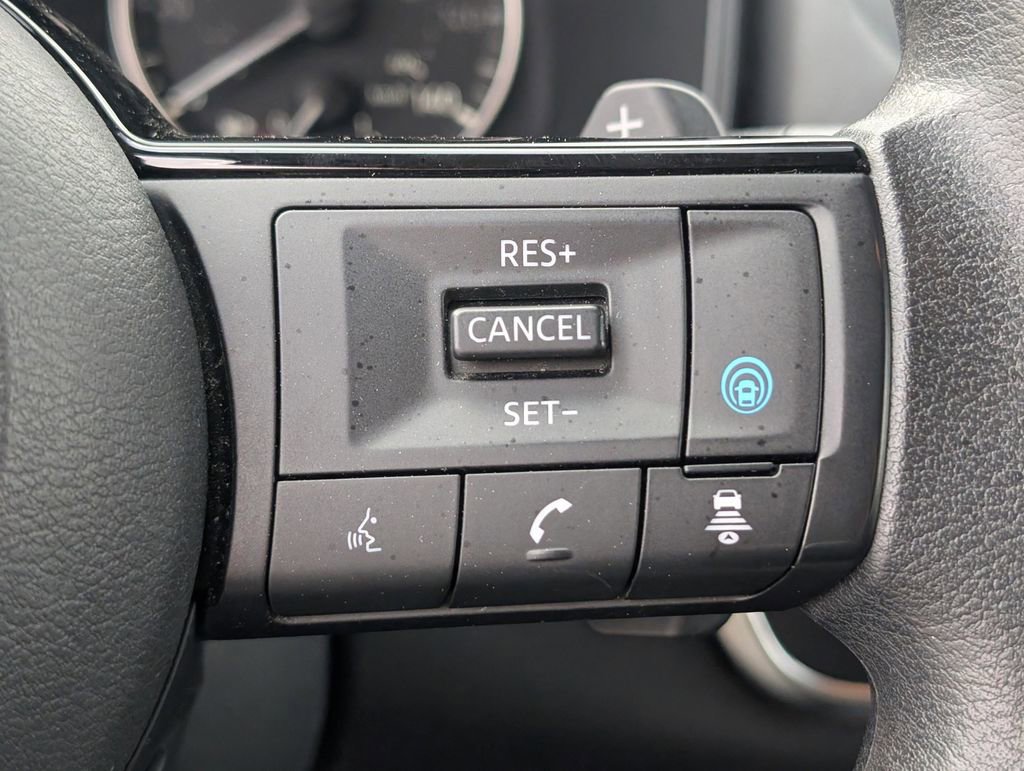 Used 2023 Nissan Rogue SV FWD image 19