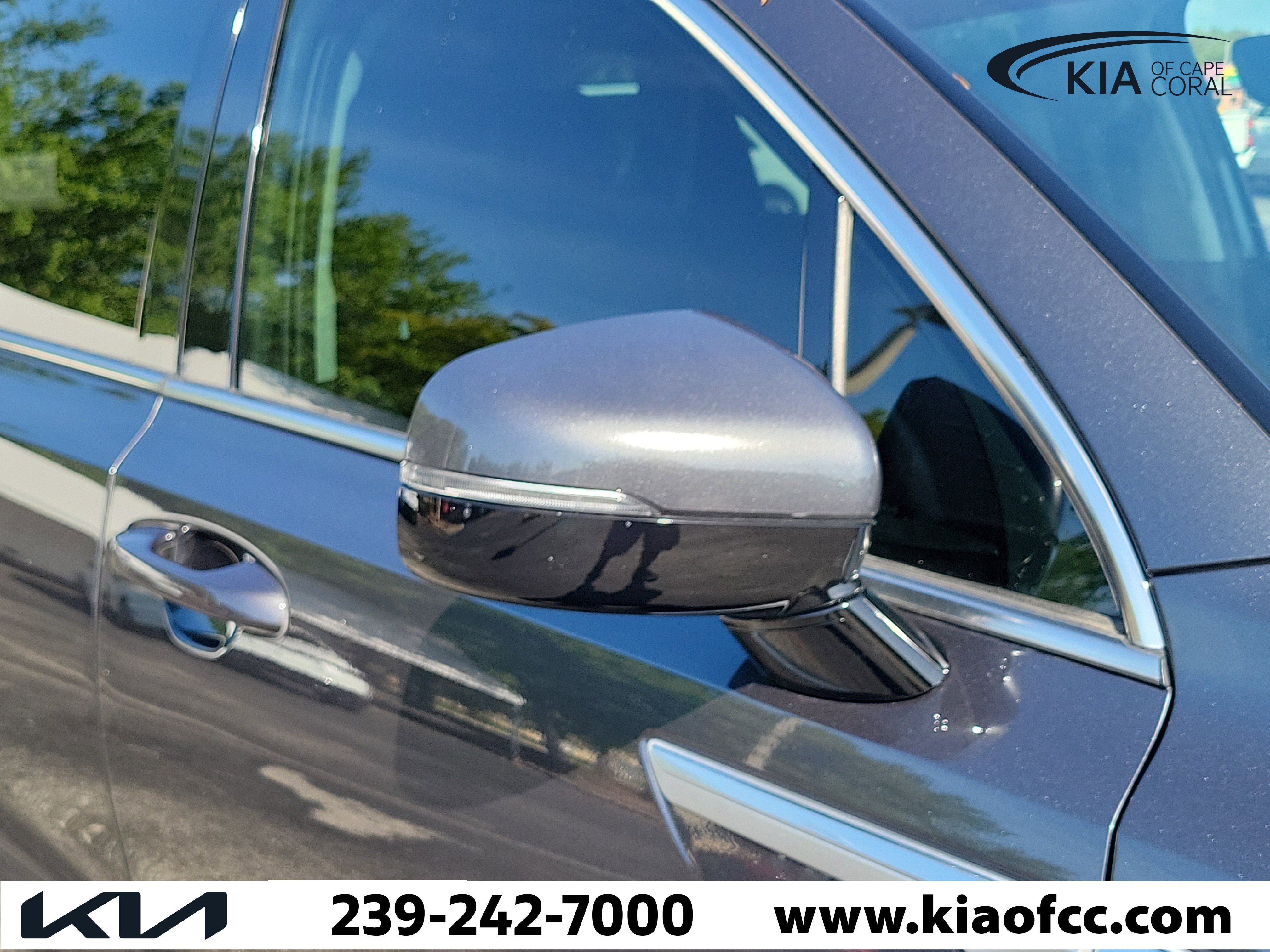 Certified 2024 Kia Sorento S w/ Panoramic Sunroof Package image 8
