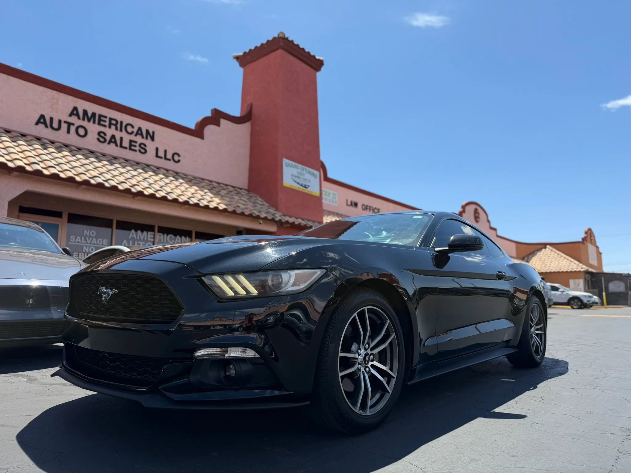 Used 2017 Ford Mustang Premium w/ Equipment Group 201A RWD image 1
