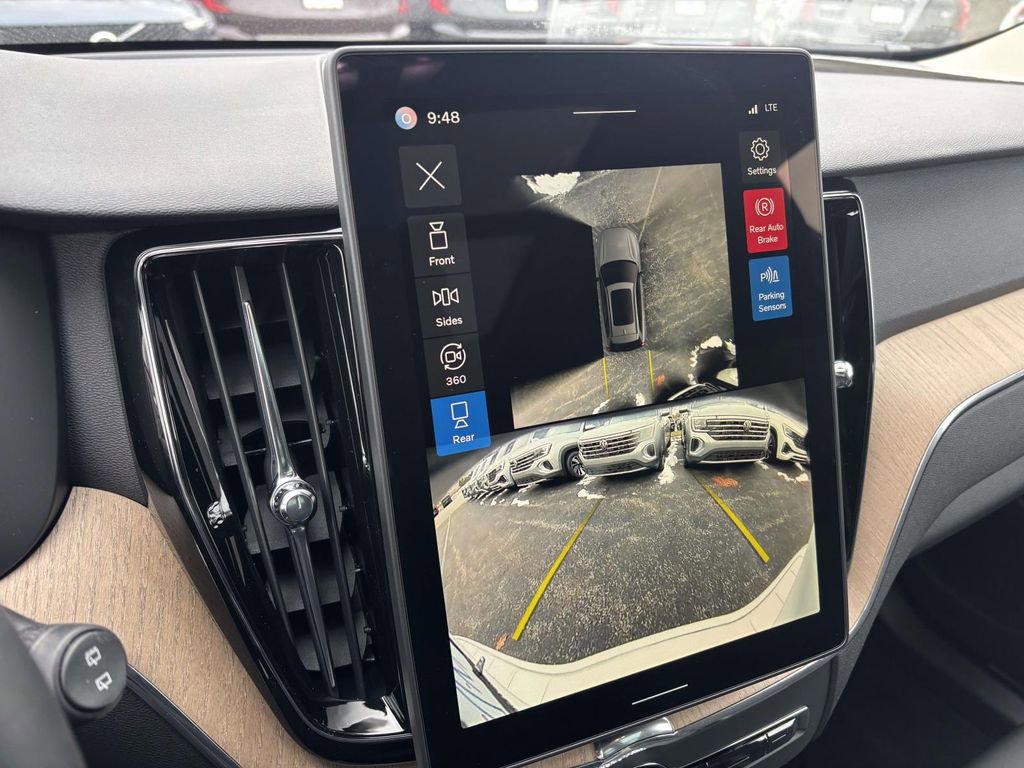 New 2026 Volvo XC60 B5 Plus w/ Protection Package Premier image 20