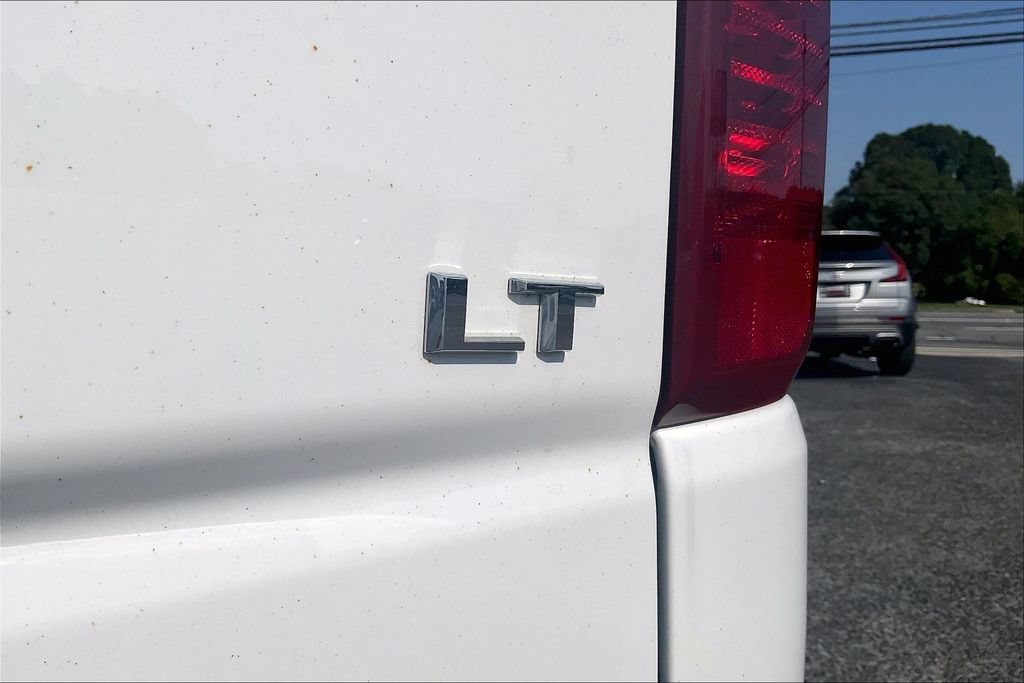Used 2023 Chevrolet Silverado 1500 LT AWD/4WD image 25