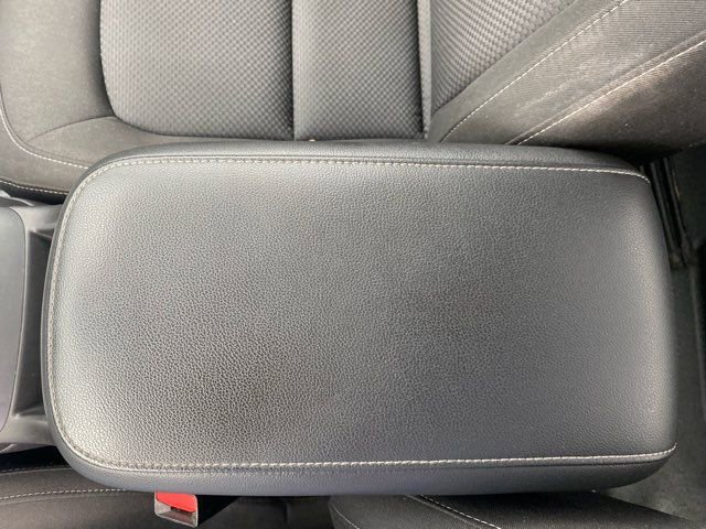 Used 2020 Chevrolet Colorado LT w/ Safety Package image 16