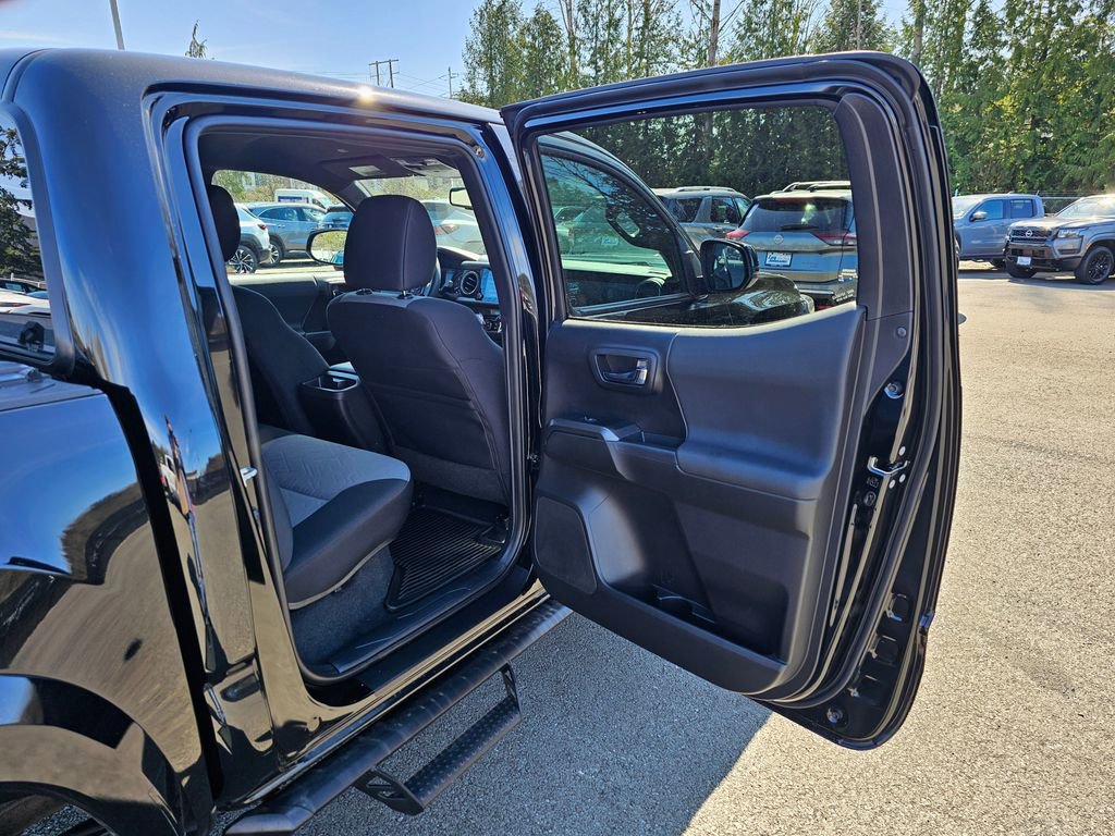 Used 2021 Toyota Tacoma TRD Sport image 25