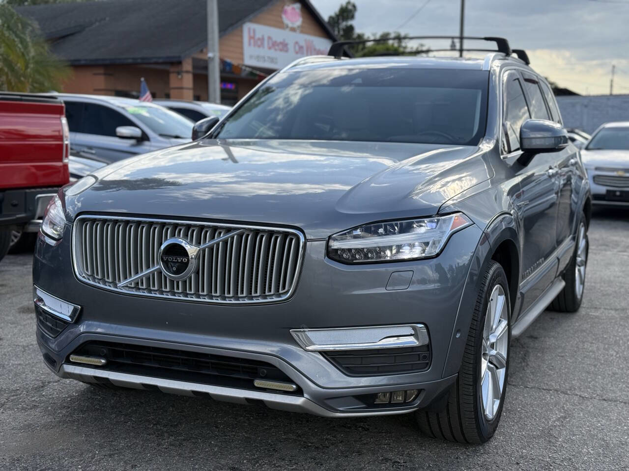 Used 2016 Volvo XC90 T6 Inscription w/ Vision Package AWD/4WD image 3