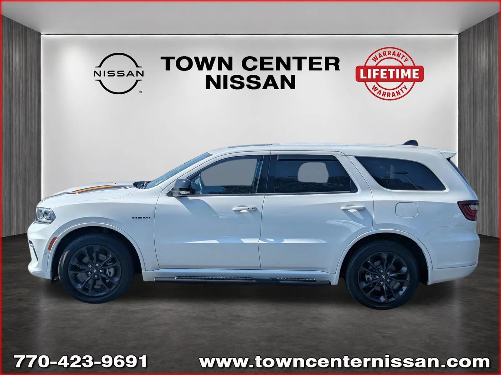 Used 2023 Dodge Durango R/T AWD/4WD image 4