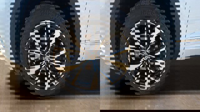 Used 2026 Volkswagen Atlas Cross Sport SEL Premium R-Line image 18