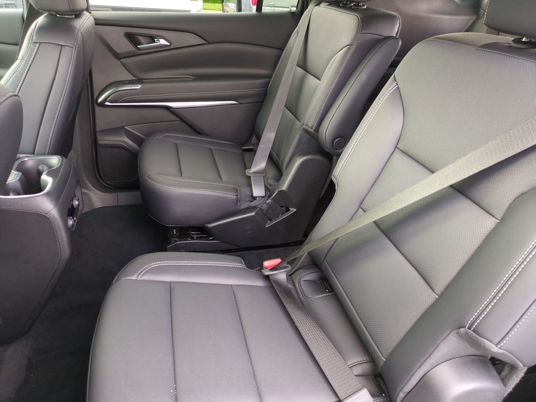 Used 2026 Chevrolet Traverse LT AWD/4WD image 29