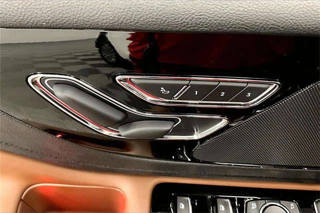 Used 2023 Lincoln Aviator Reserve w/ Elements Package Plus image 34