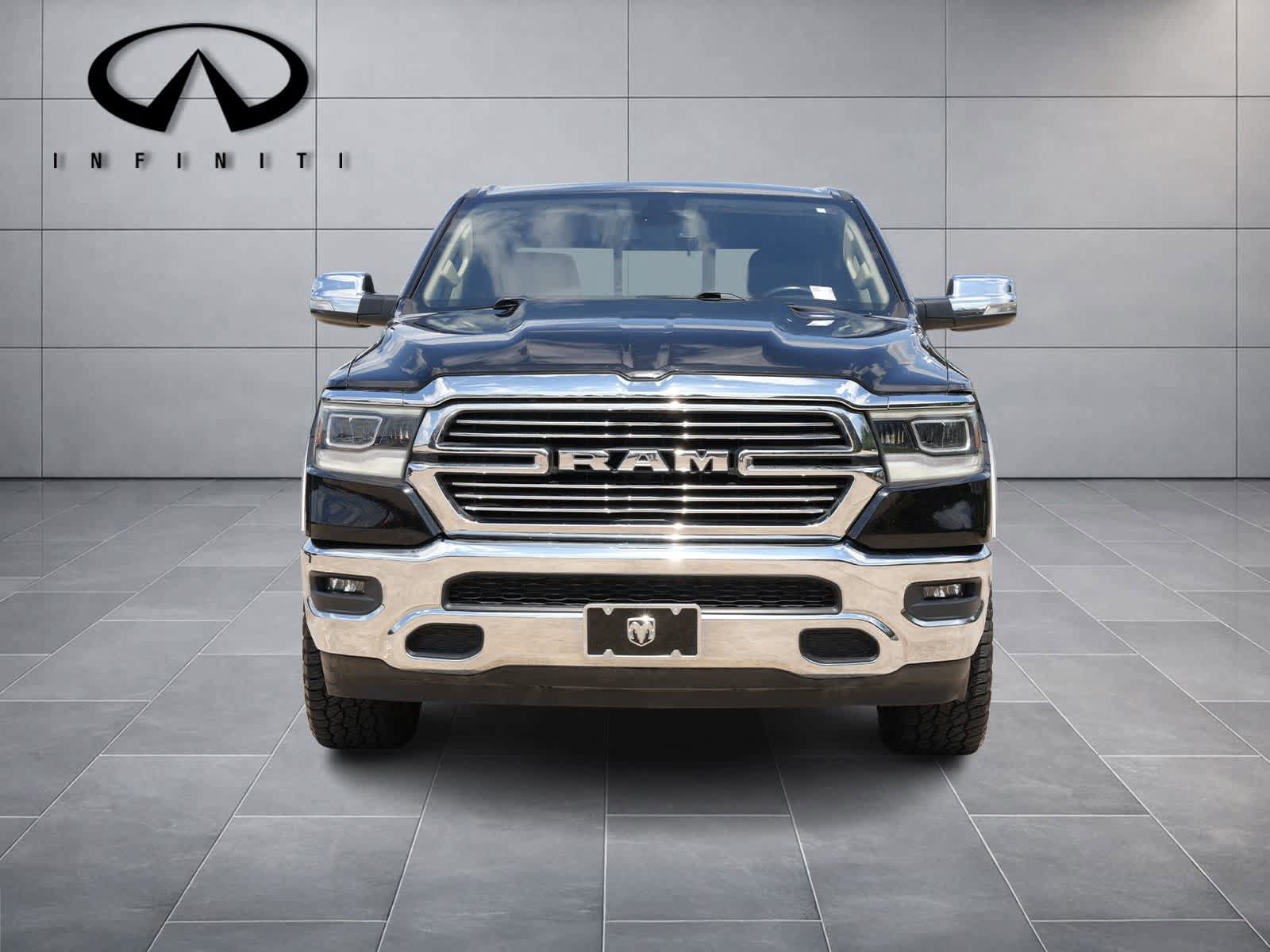Used 2019 RAM 1500 Laramie AWD/4WD image 2