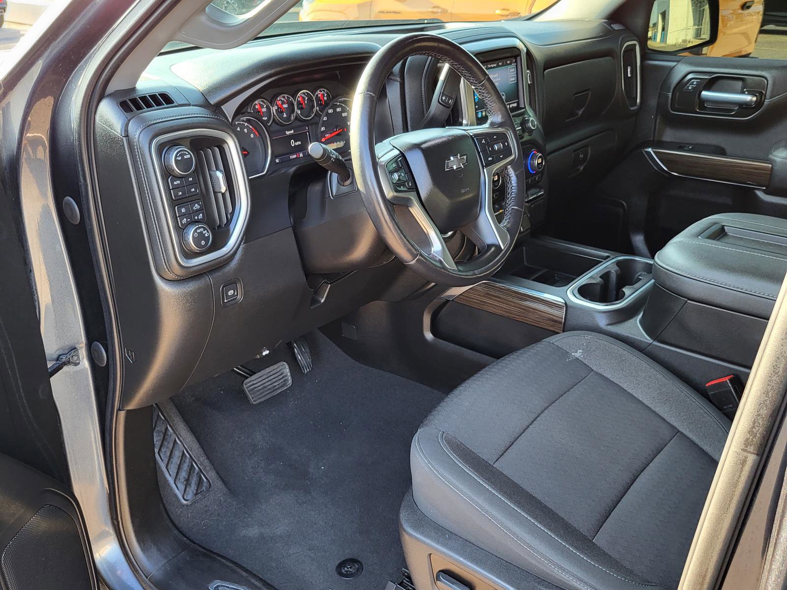 Used 2021 Chevrolet Silverado 1500 RST image 15