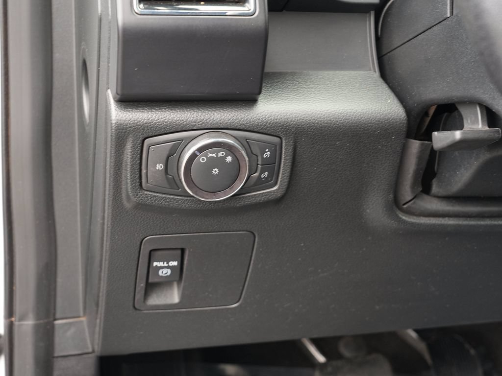 Used 2019 Ford Expedition Max XL AWD/4WD image 16