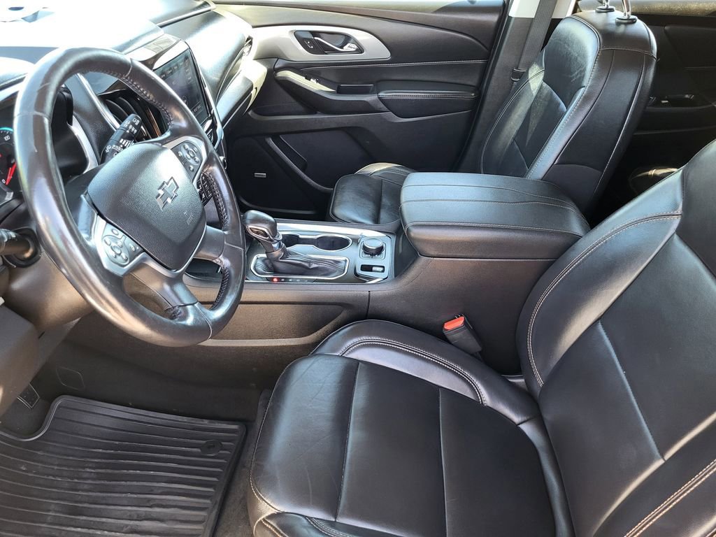 Used 2021 Chevrolet Traverse RS image 18