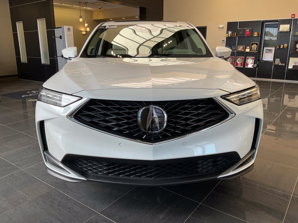 Certified 2025 Acura MDX w/ Technology Package AWD/4WD image 2