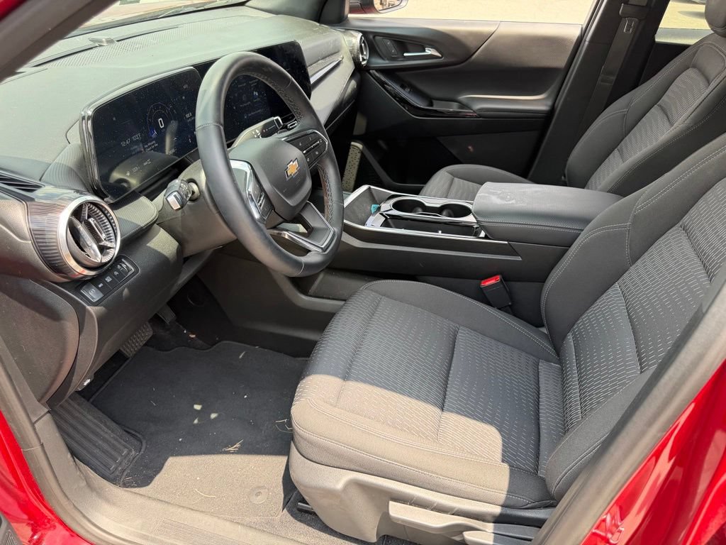 Used 2025 Chevrolet Equinox LT w/ Safety and Technology Package AWD/4WD image 23