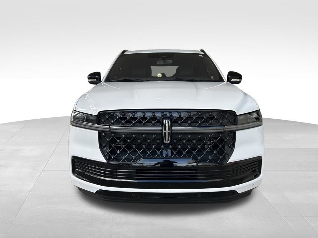 Used 2025 Lincoln Navigator Reserve w/ Jet Appearance Package image 15