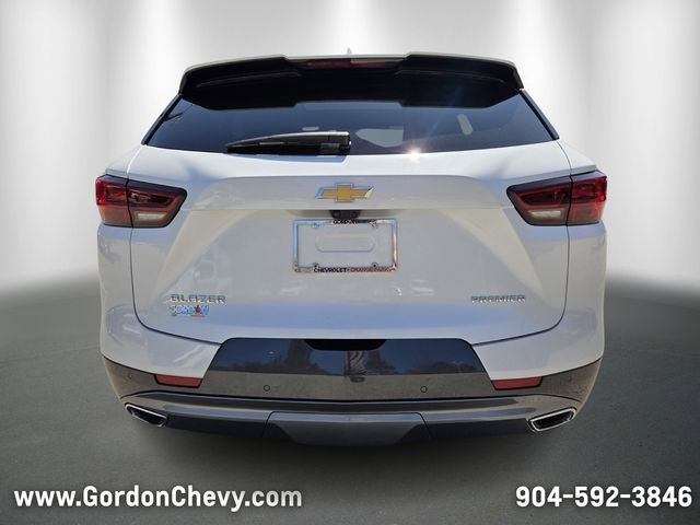 Used 2025 Chevrolet Blazer Premier w/ Driver Confidence II Package image 4