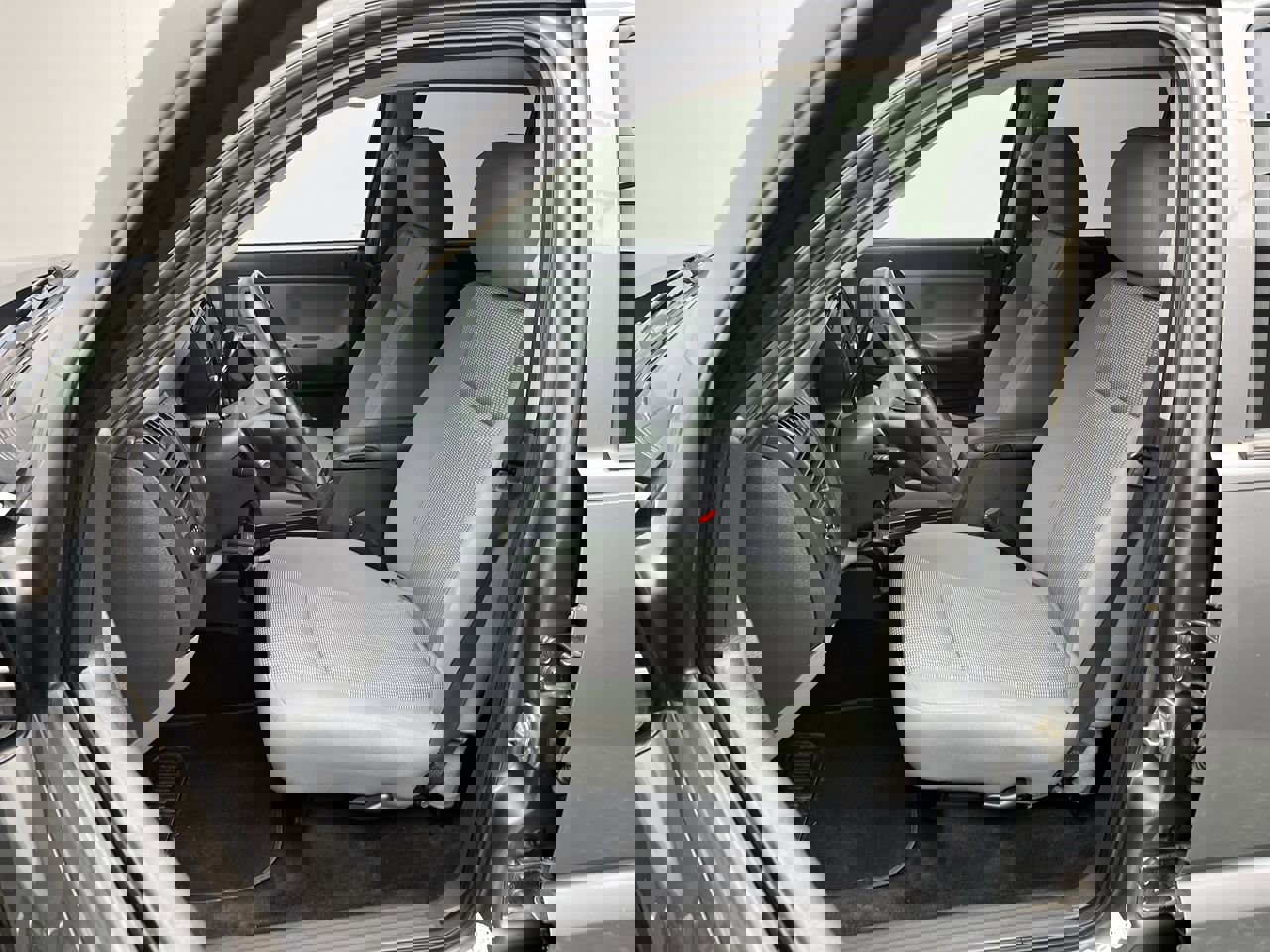 Used 2011 Dodge Dakota ST image 7