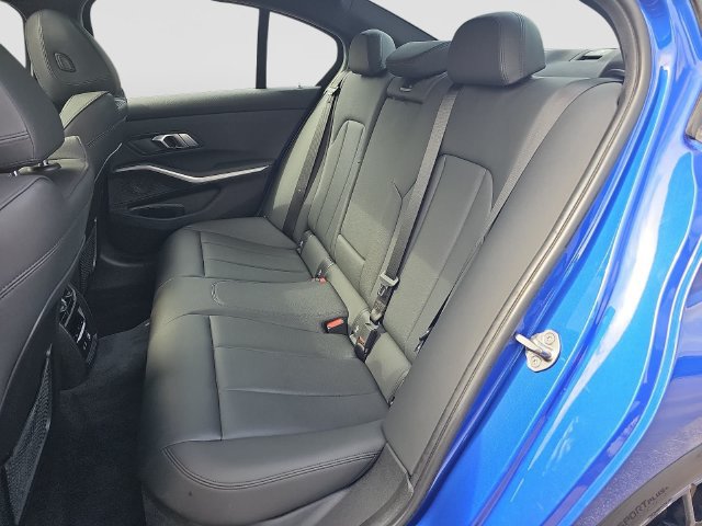 Used 2020 BMW M340i RWD image 17