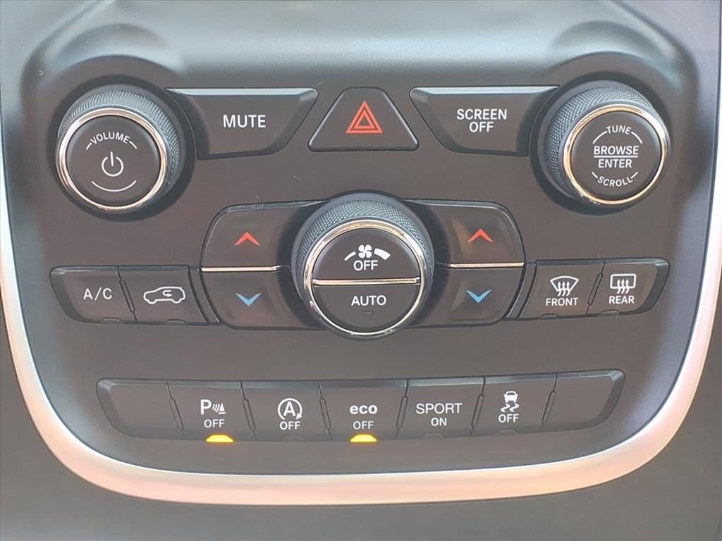 Used 2019 Dodge Durango SXT AWD/4WD image 8