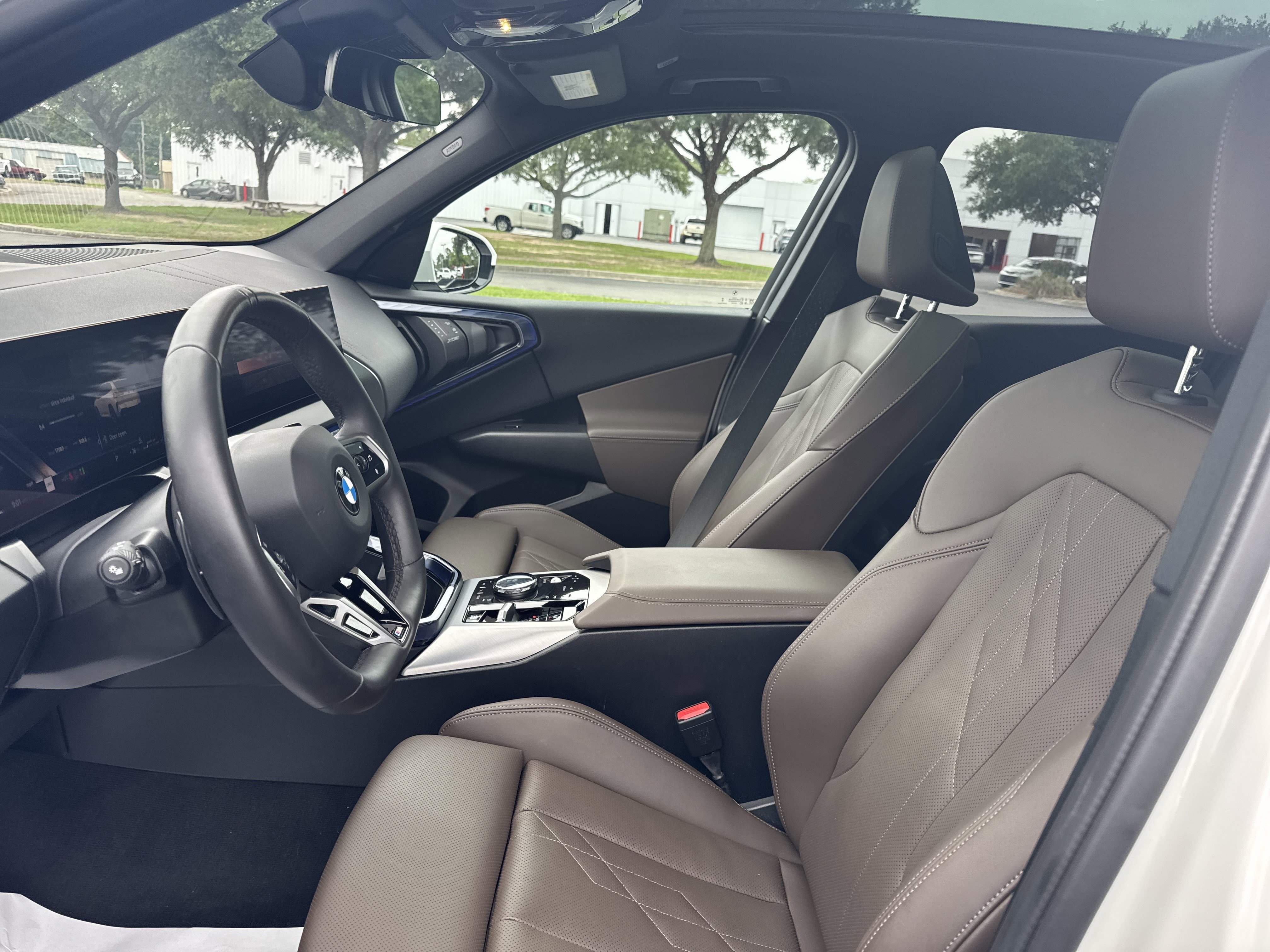 Used 2025 BMW X3 xDrive30i AWD/4WD image 13