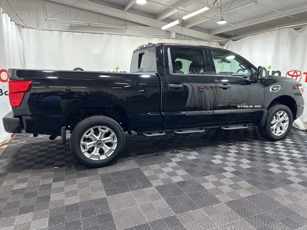 Used 2024 Nissan Titan SV w/ SV Convenience Package image 10