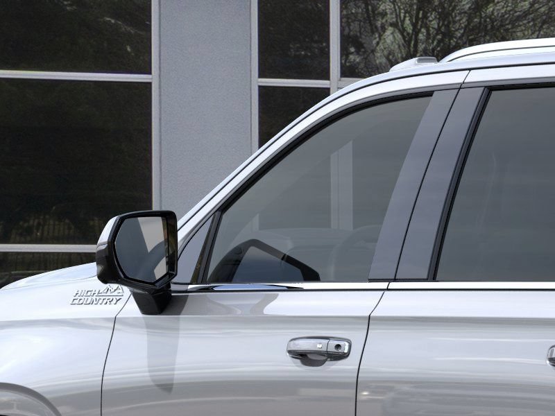 New 2026 Chevrolet Suburban High Country w/ Sun And Tow Package AWD/4WD image 18