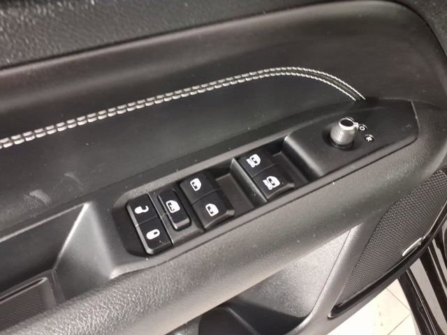 Used 2023 Jeep Compass High Altitude image 14